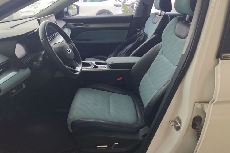 GEELY Emgrand L 2022 car image #17
