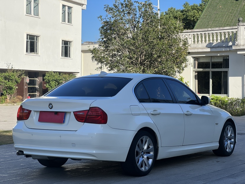 BMW 3 Series (Imported) 2011 car image #3