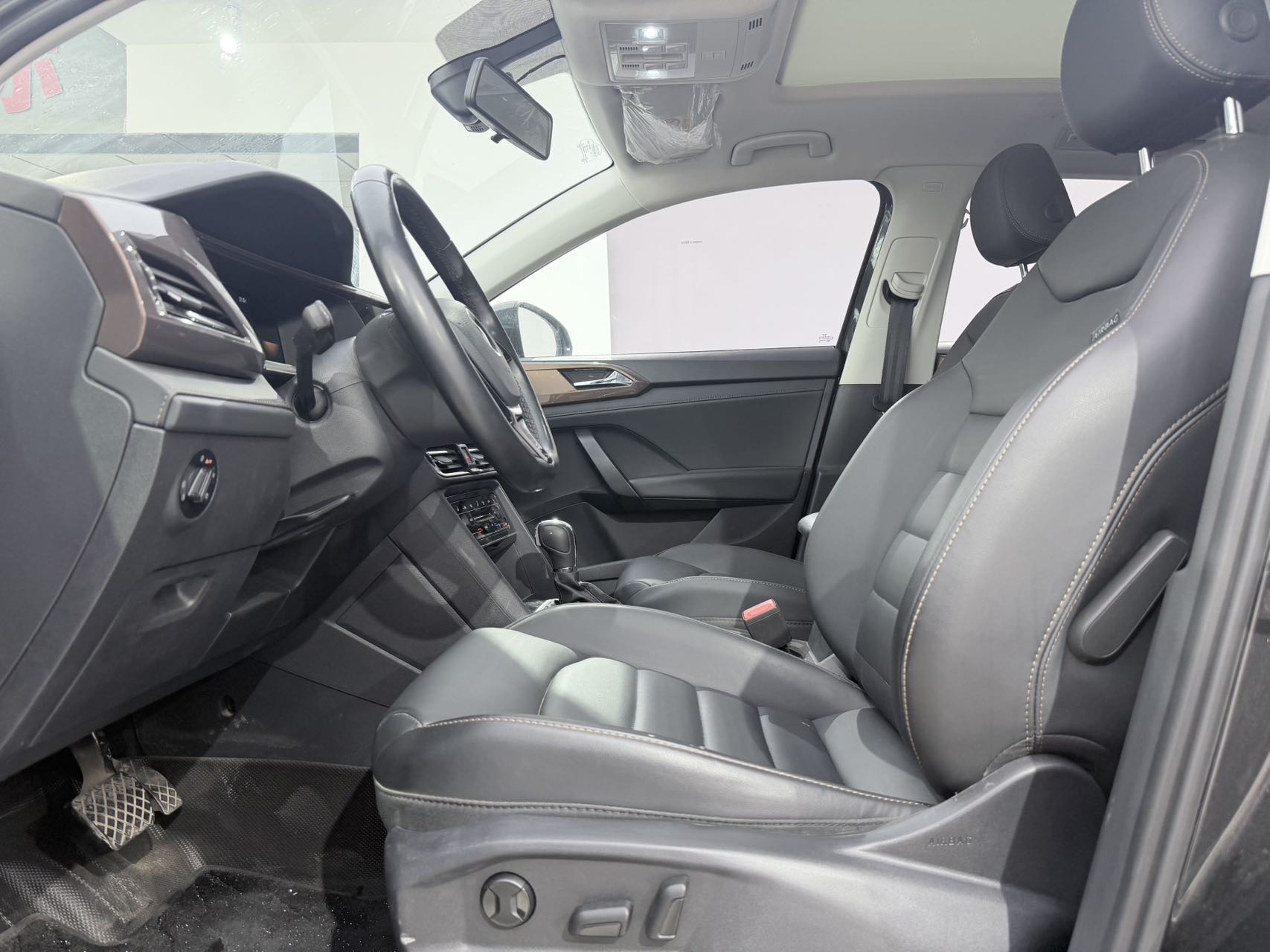 Volkswagen Tharu 2023 imagen de coche #10