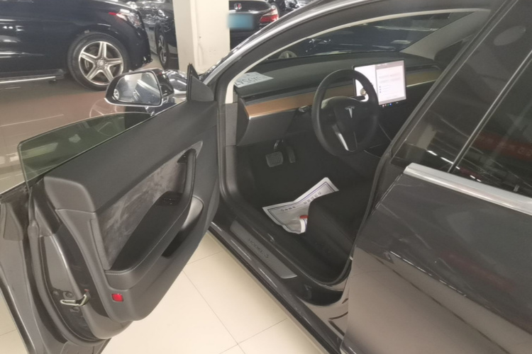 Tesla Model 3 2020 #16 Tesla Model 3 2020 car image #16