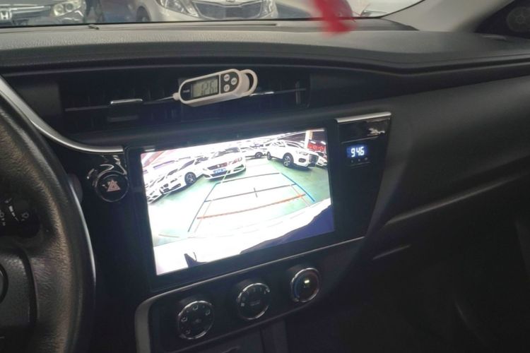 Toyota Corolla 2018 car image #10
