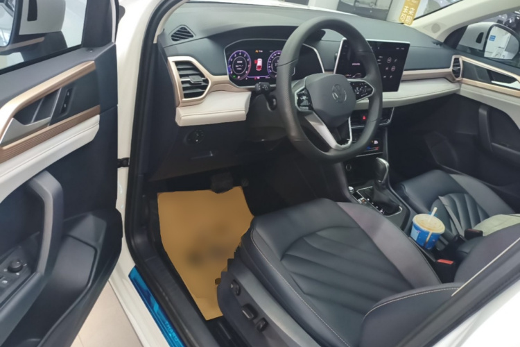 Volkswagen Tharu 2023 #16 Volkswagen Tharu 2023 immagine di auto #16