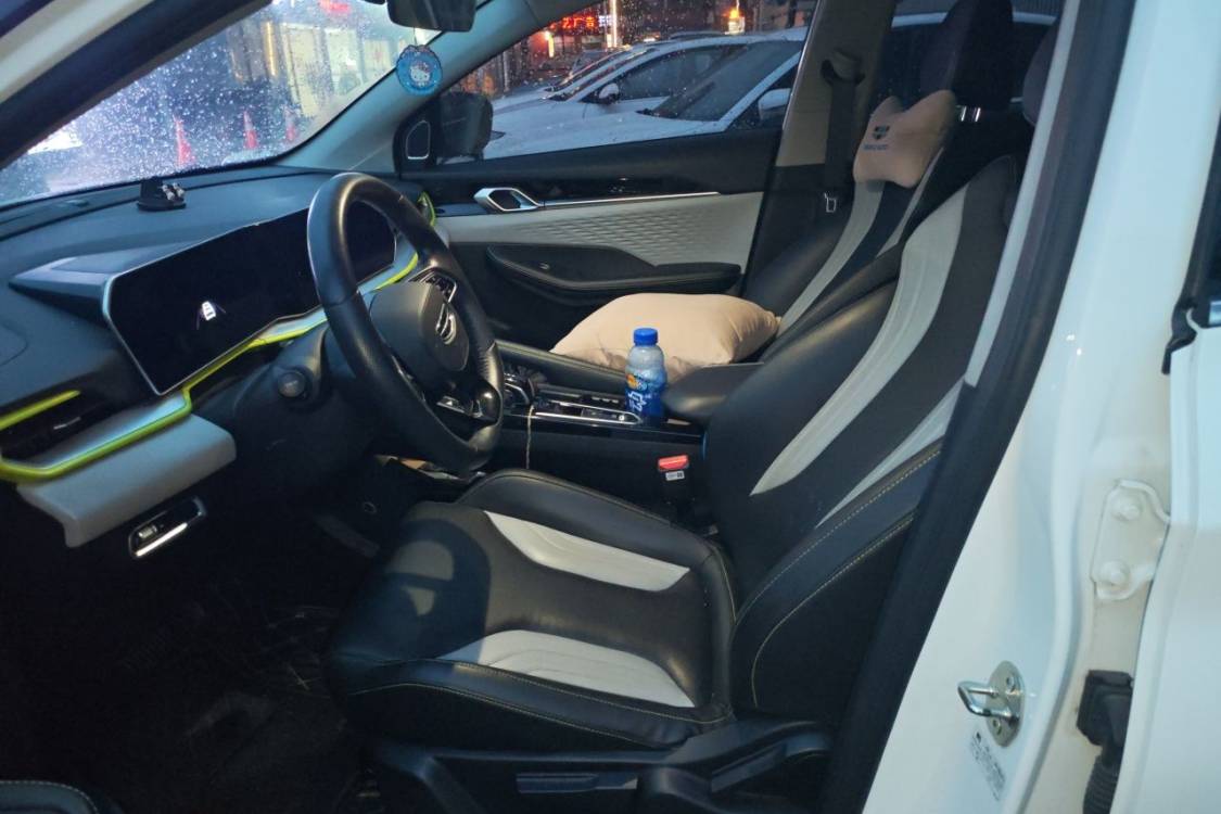 GEELY Coolray 2022 #20 GEELY Coolray 2022 car image #20