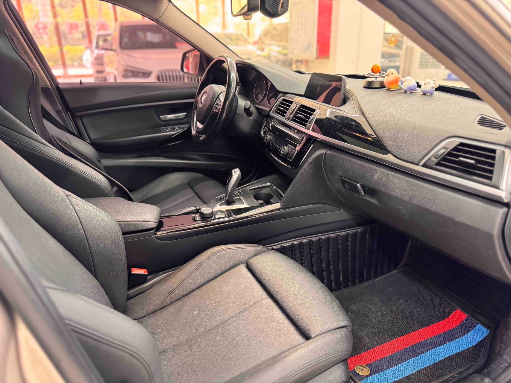 BMW 3 Series 2018 #9 BMW 3 Series 2018 car image #9