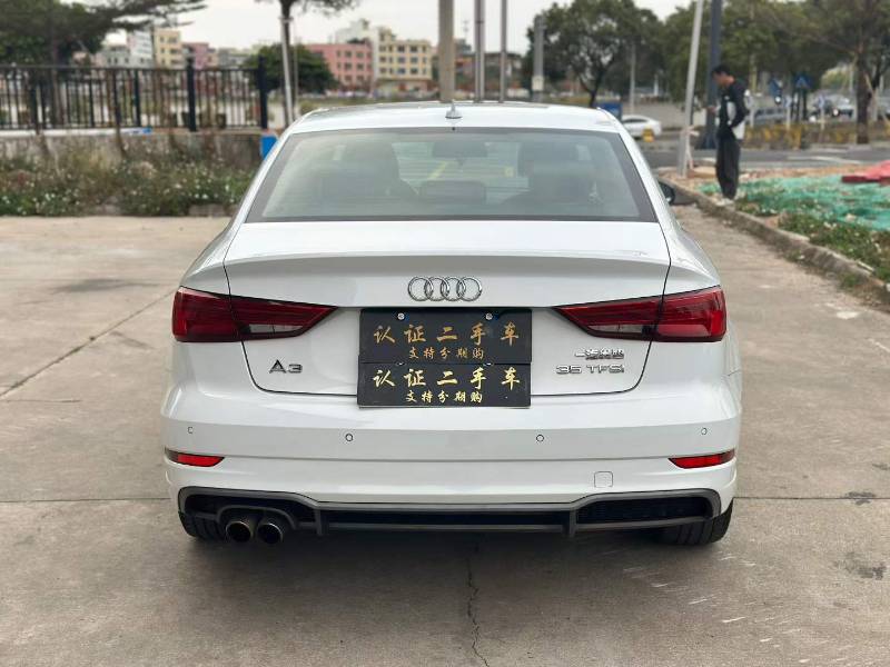 Audi A3 2018 car image #8