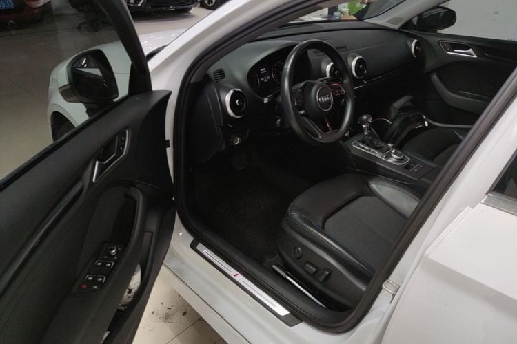 Audi A3 2021 car image #16