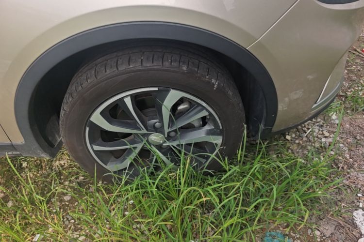 GEELY Emgrand GS 2020 car image #6
