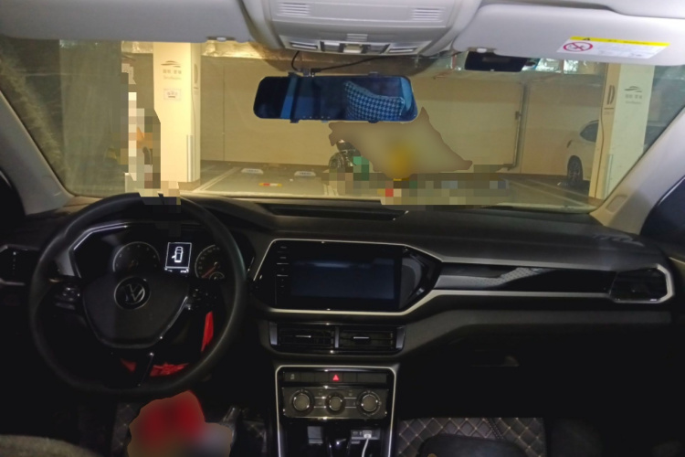 Volkswagen T-Cross 2021 car image #7