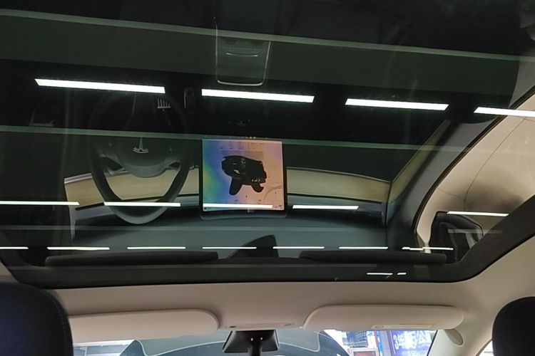 Tesla Model Y 2023 #18 Tesla Model Y 2023 car image #18