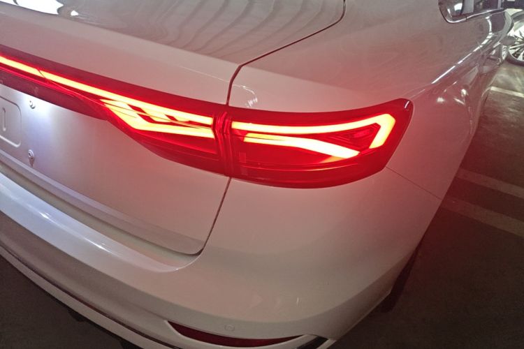 GEELY Emgrand 2021 #8 GEELY Emgrand 2021 car image #8