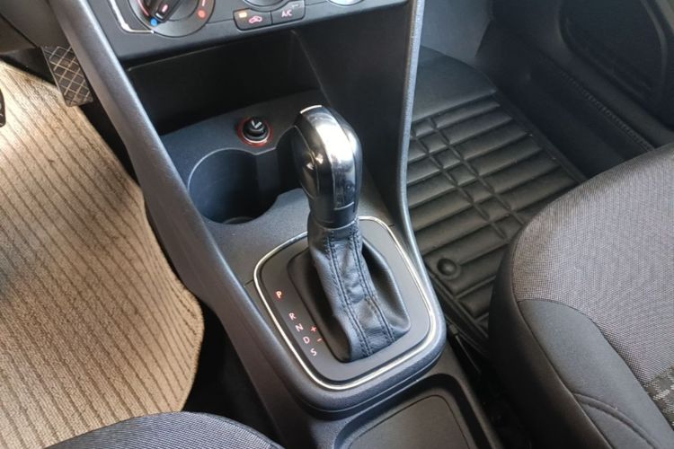 Volkswagen Polo 2014 #14 Volkswagen Polo 2014 car image #14