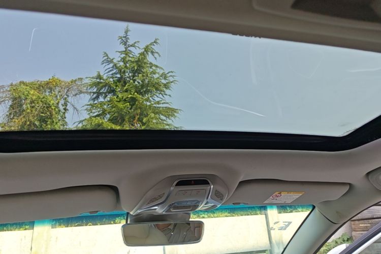 GEELY Binray 2019 imagen de coche #18