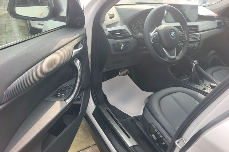 BMW X1 2016 car image #12