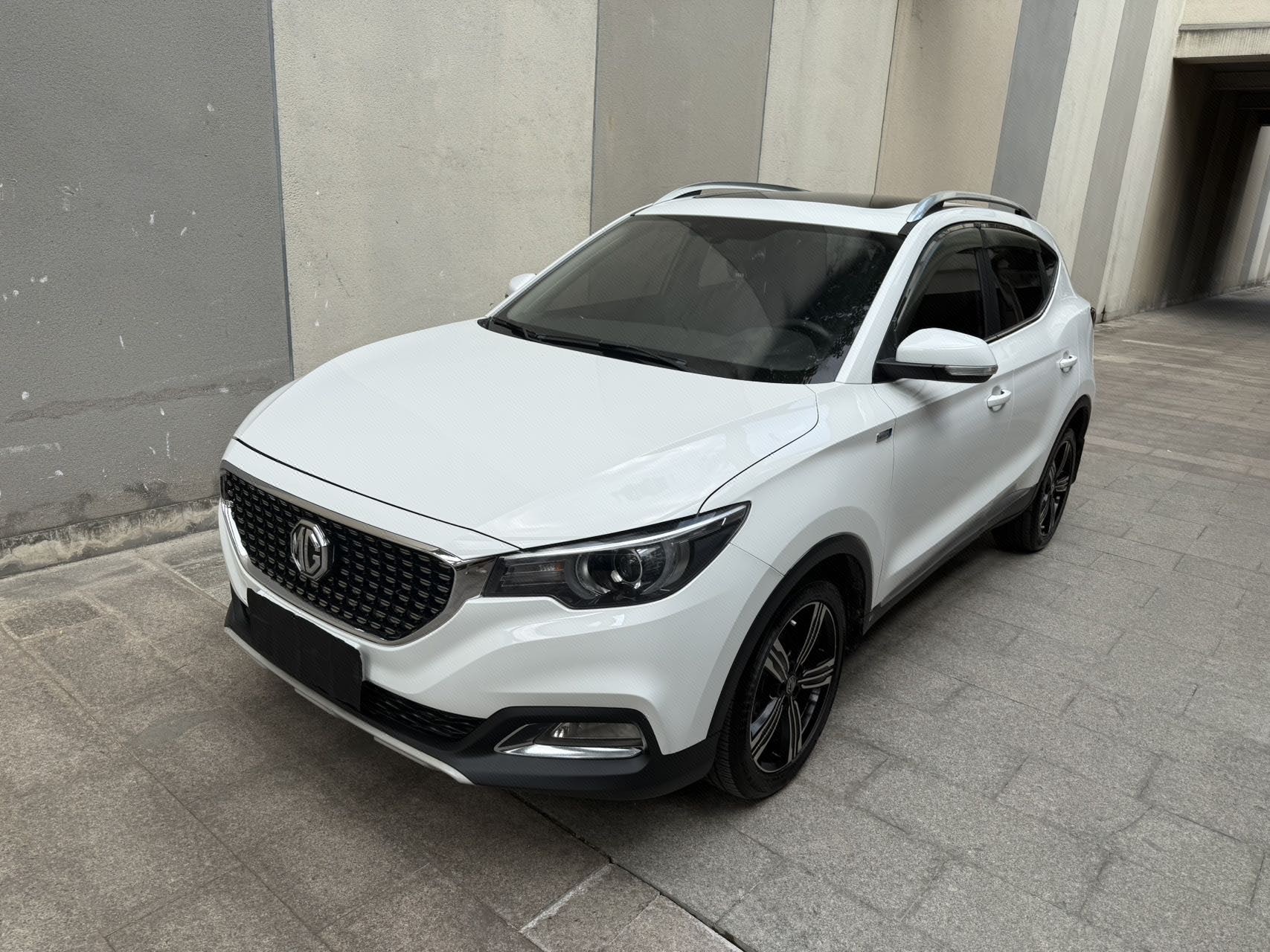 MG ZS 2018 MG ZS 2018 car image