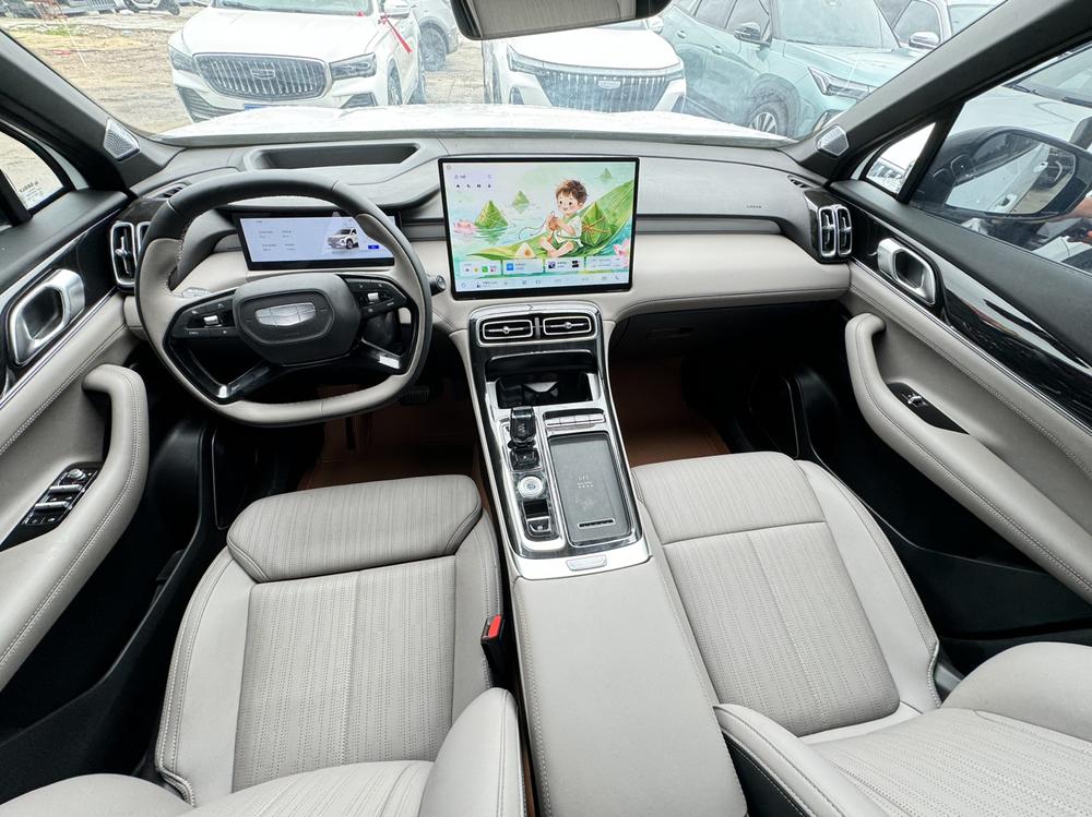 GEELY Boyue L 2025 car image #7