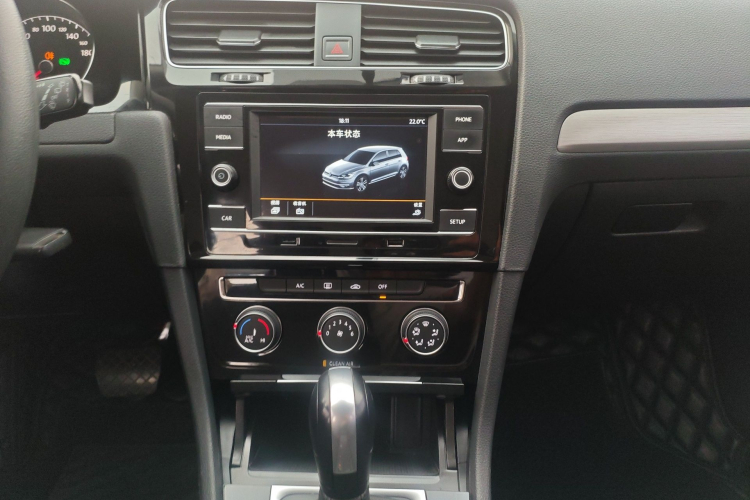 Volkswagen Golf 2019 #13 Volkswagen Golf 2019 car image #13