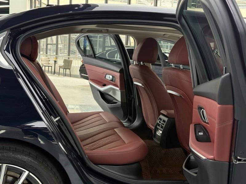 BMW 3 Series 2023 car image #7