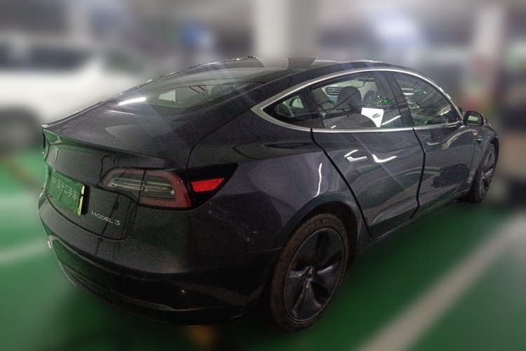 Tesla Model 3 2020 car image #5