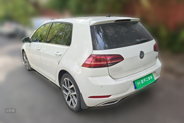 Volkswagen Golf 2020 car image #5