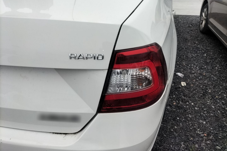 2017 immagine di auto #8