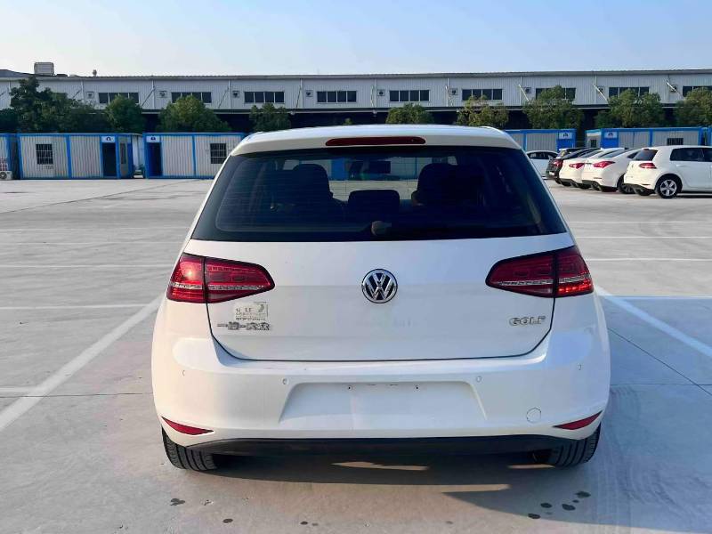 Volkswagen Golf 2014 car image #5