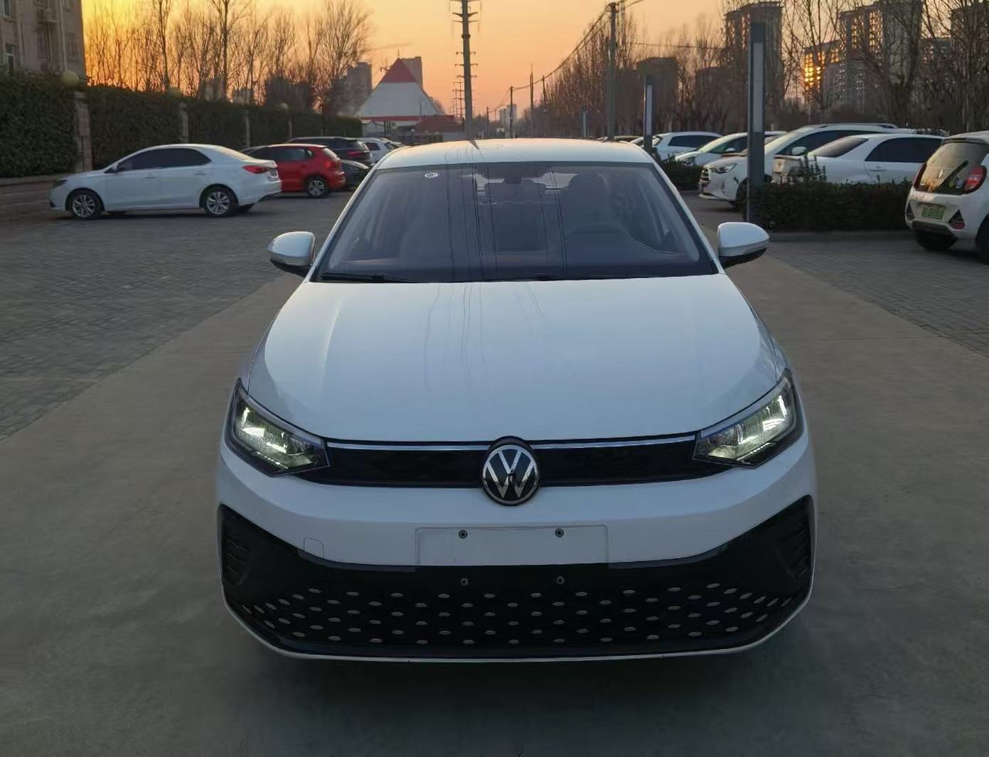 Volkswagen Lavida 2024 car image #2