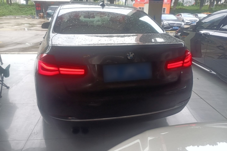 BMW 3 Series 2017 #6 BMW 3 Series 2017 car image #6