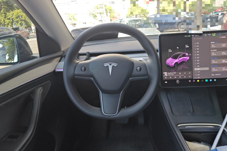 Tesla Model Y 2024 #11 Tesla Model Y 2024 car image #11