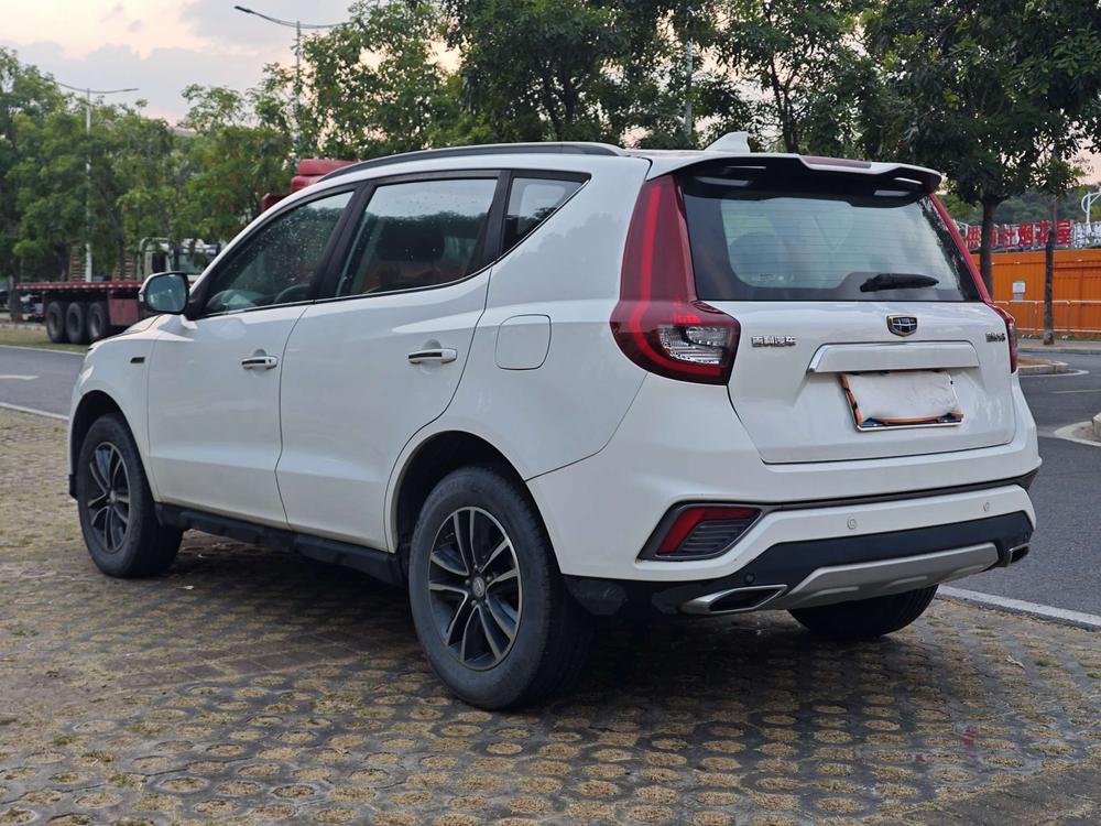GEELY Vision X6 2018 image de voiture #5