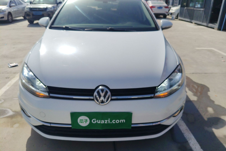 Volkswagen Golf 2020 صورة سيارة #3