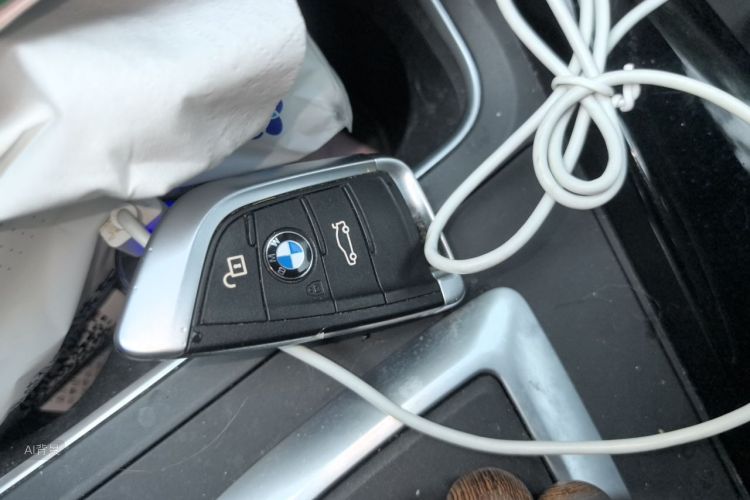 BMW 3 Series 2017 #10 BMW 3 Series 2017 car image #10