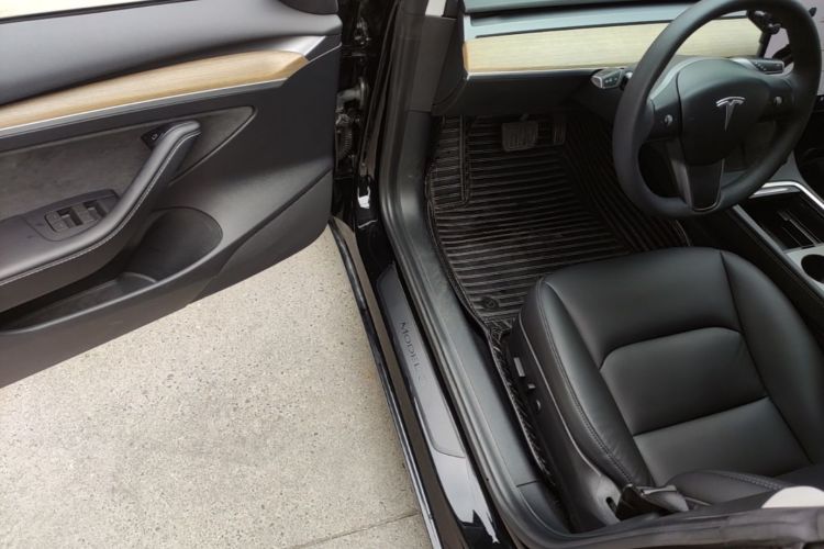 Tesla Model 3 2021 imagem de carro #12