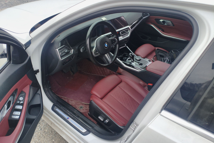 BMW 3 Series 2021 #16 BMW 3 Series 2021 car image #16