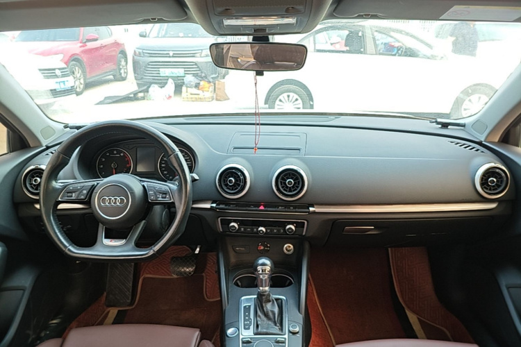 Audi A3 2019 صورة سيارة #10