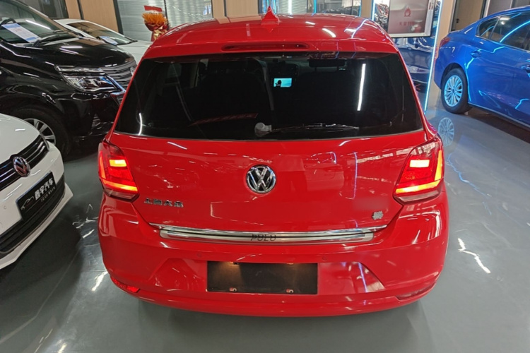 Volkswagen Polo 2015 #6 Volkswagen Polo 2015 car image #6
