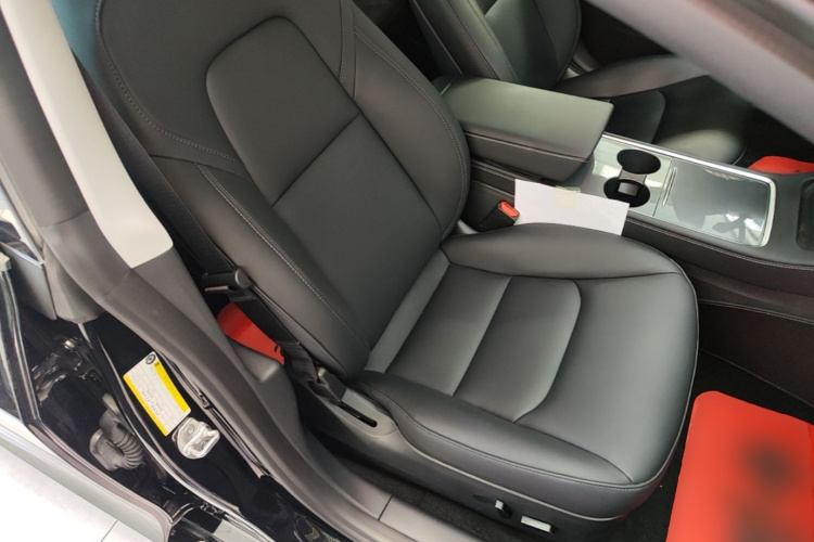 Tesla Model 3 2022 car image #24