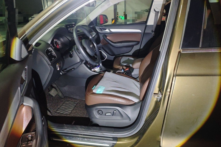 Audi Q3 2019 #15 Audi Q3 2019 car image #15