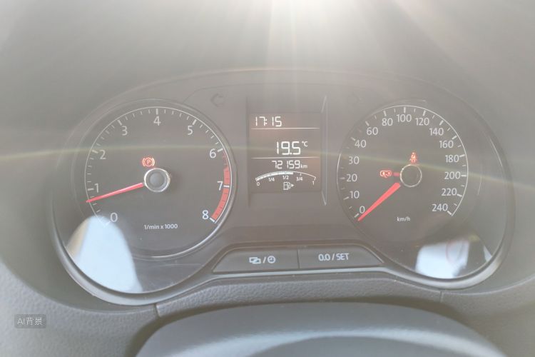 Volkswagen Polo 2016 imagem de carro #13