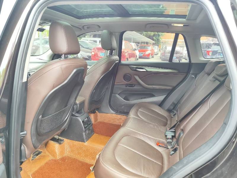 BMW X1 2018 immagine di auto #7