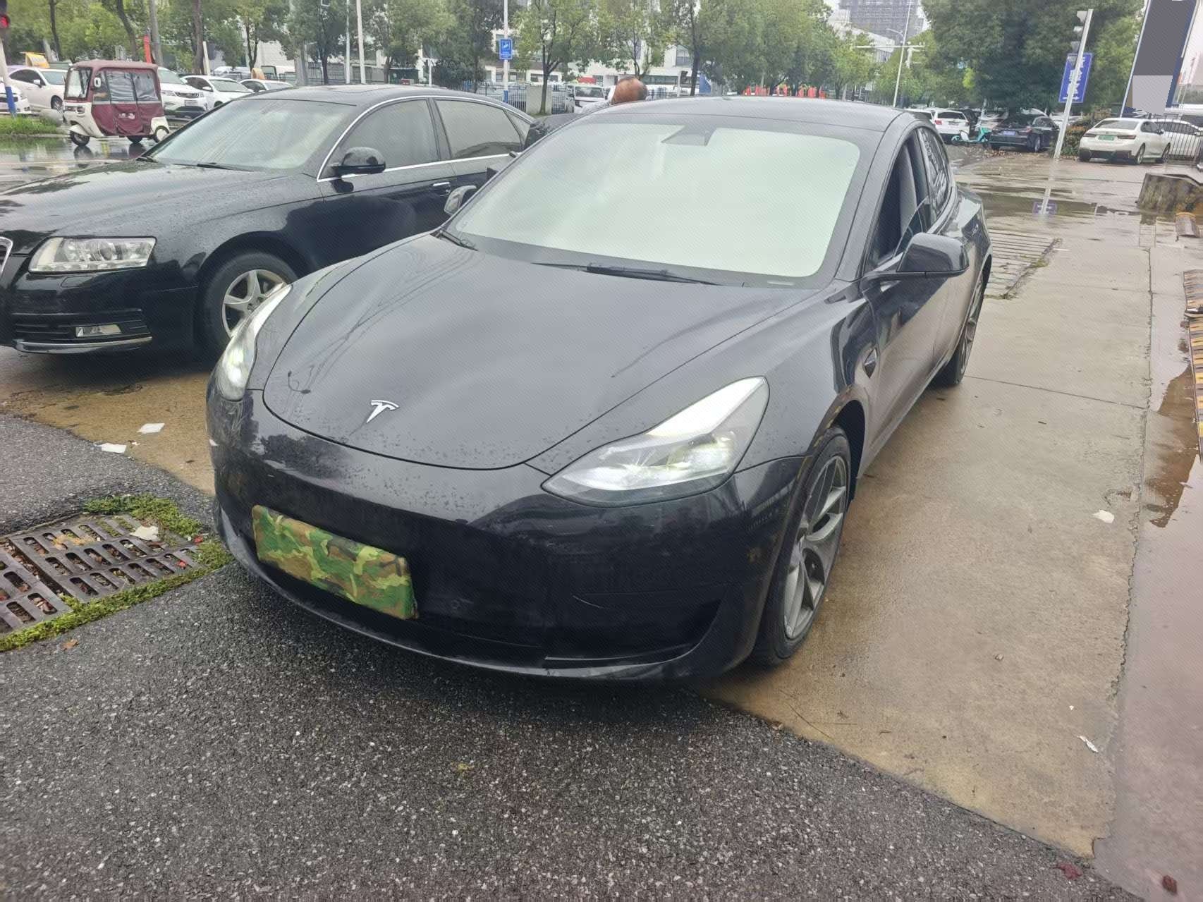 Tesla Model 3 2023 car image 