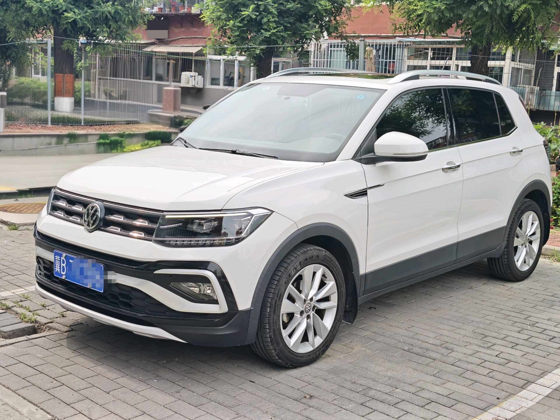Volkswagen T-Cross 2020 Volkswagen T-Cross 2020 car image