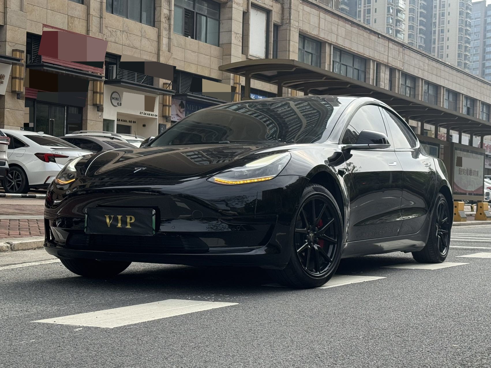 Tesla Model 3 2020 immagine di auto 