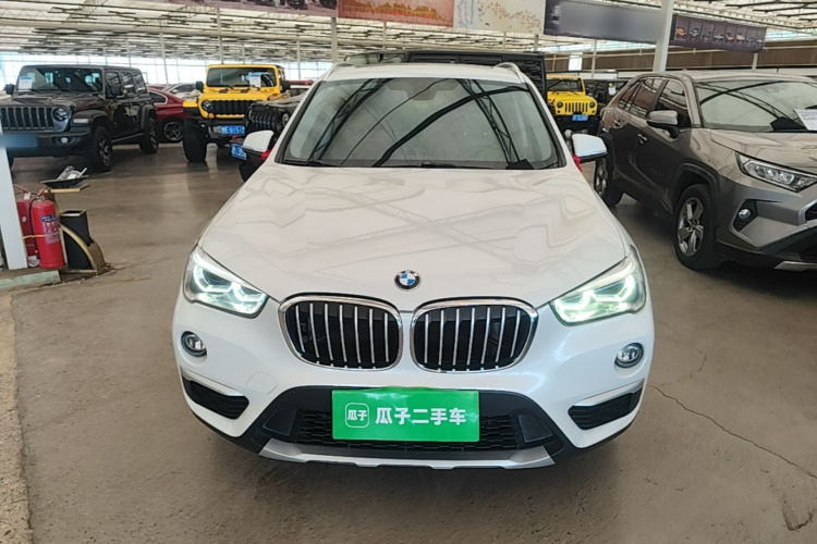BMW X1 2019 #3 BMW X1 2019 car image #3