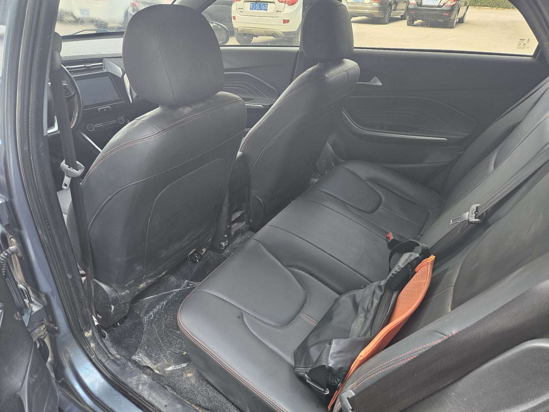 Chery Tiggo 3x 2022 #4 Chery Tiggo 3x 2022 صورة سيارة #4