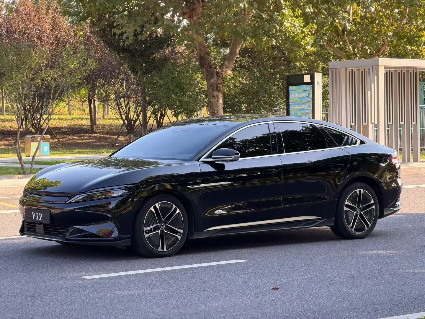 BYD Han 2023 BYD Han 2023 car image