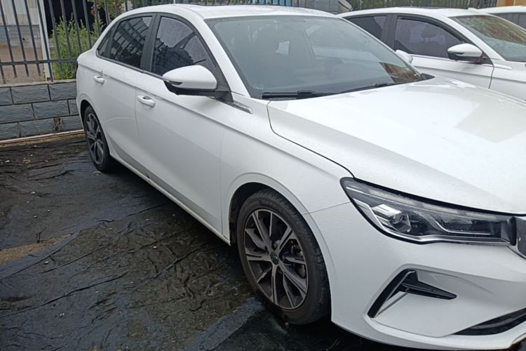 GEELY Emgrand 2022 #4 GEELY Emgrand 2022 car image #4