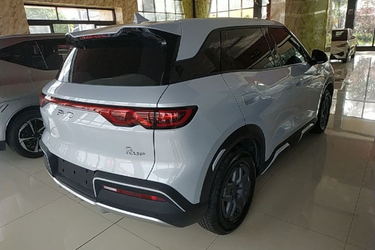 BYD YuanUP 2025 #7 BYD YuanUP 2025 car image #7