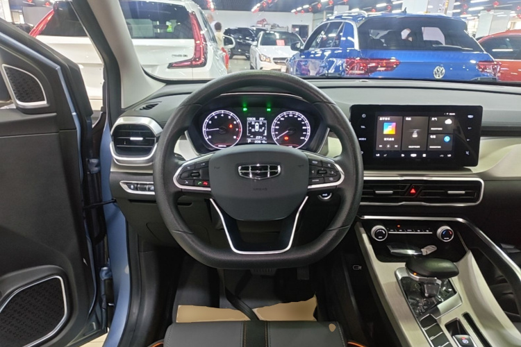 GEELY Coolray 2024 car image #11