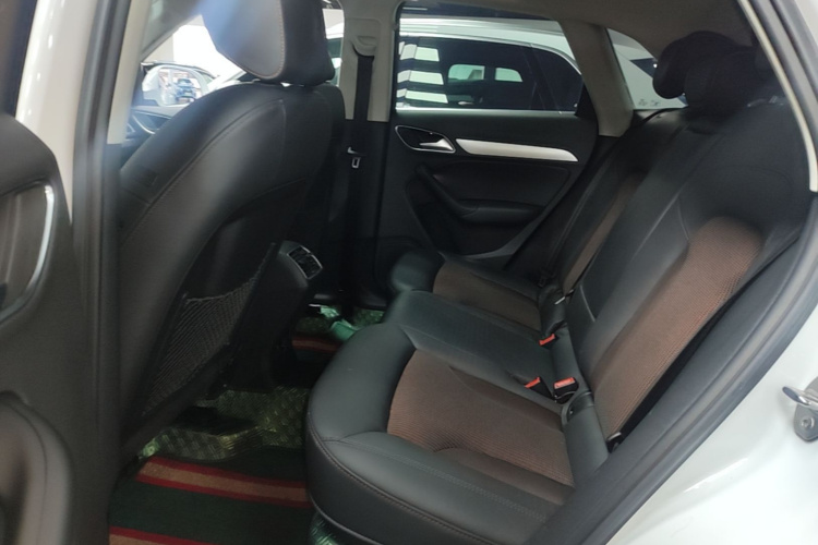 Audi Q3 2019 #17 Audi Q3 2019 car image #17