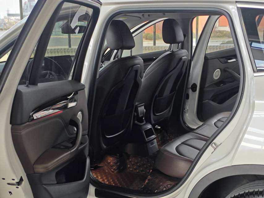 BMW X1 2021 car image #15